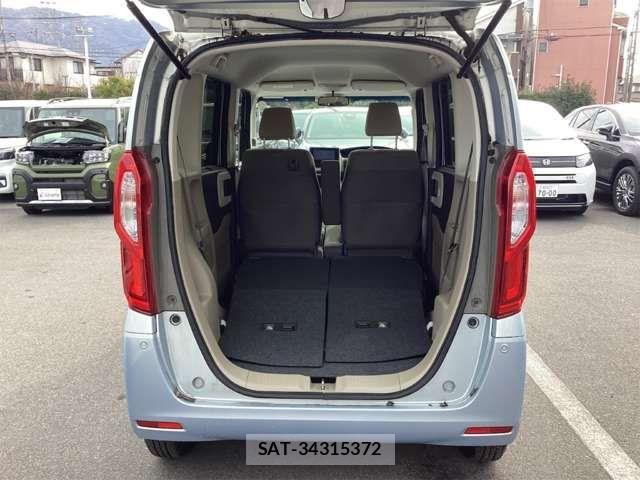 Honda N BOX 2018-01 6909758-16