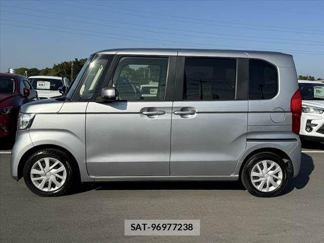 Honda N BOX 2019-07 6909812-10