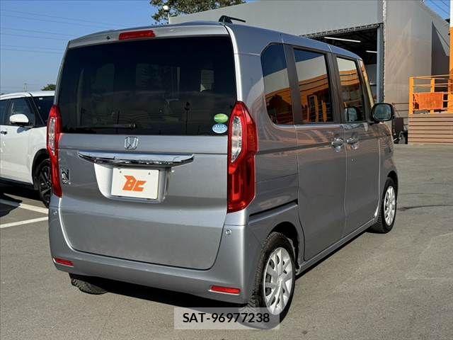 Honda N BOX 2019-07 6909812-14
