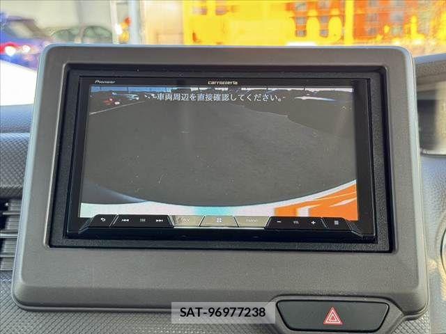 Honda N BOX 2019-07 6909812-21