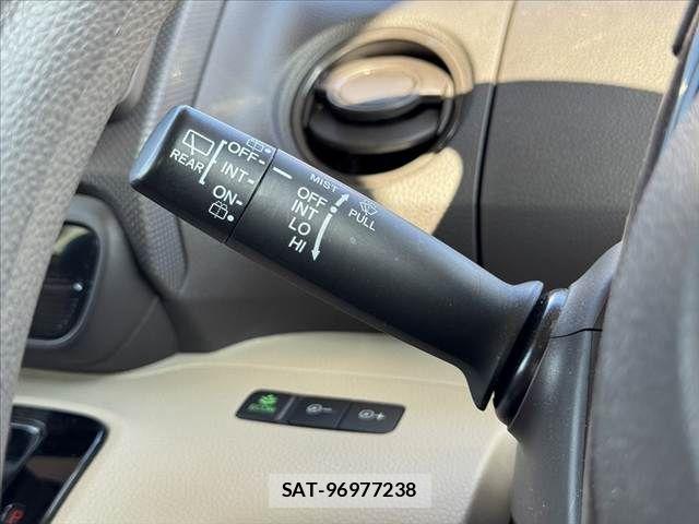 Honda N BOX 2019-07 6909812-27