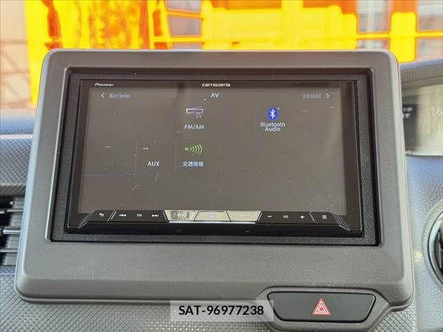 Honda N BOX 2019-07 6909812-29
