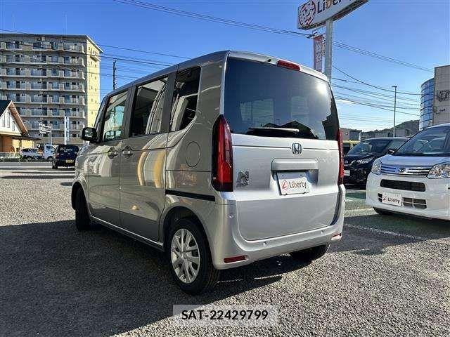 Honda N BOX 2025-09 6909687-16