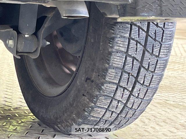 Honda N BOX 2013-10 6909807-18
