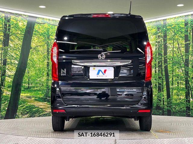 Honda N BOX 2022-02 6909754-15