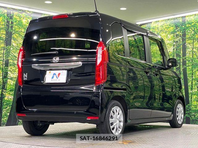 Honda N BOX 2022-02 6909754-17