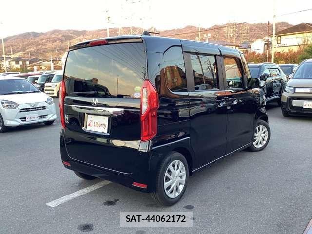 Honda N BOX 2021-04 6909740-10
