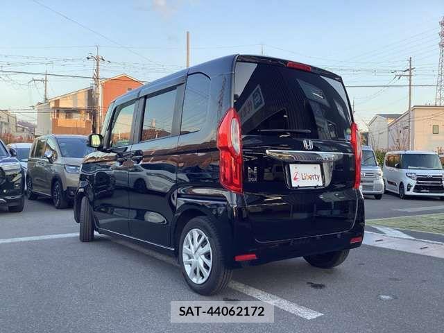 Honda N BOX 2021-04 6909740-12