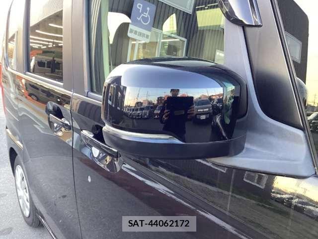 Honda N BOX 2021-04 6909740-17