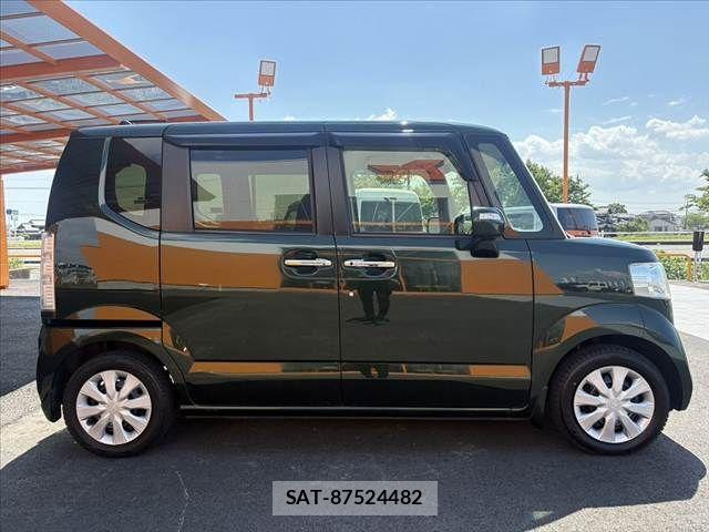 Honda N BOX 2017-09 6909814-11