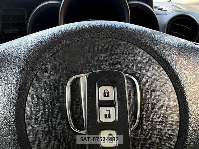 Honda N BOX 2017-09 6909814-5
