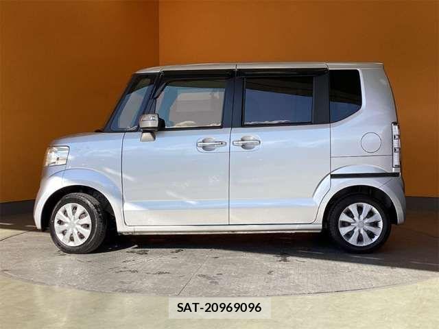 Honda N BOX 2015-04 6909793-5