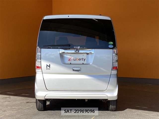 Honda N BOX 2015-04 6909793-6