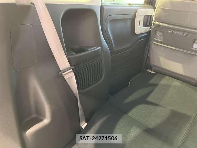 Honda N BOX 2023-03 6909702-17
