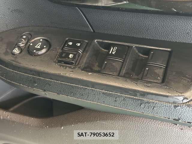 Honda N BOX 2023-09 6909663-15
