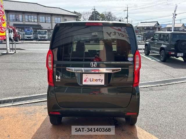 Honda N BOX 2017-09 6909764-10