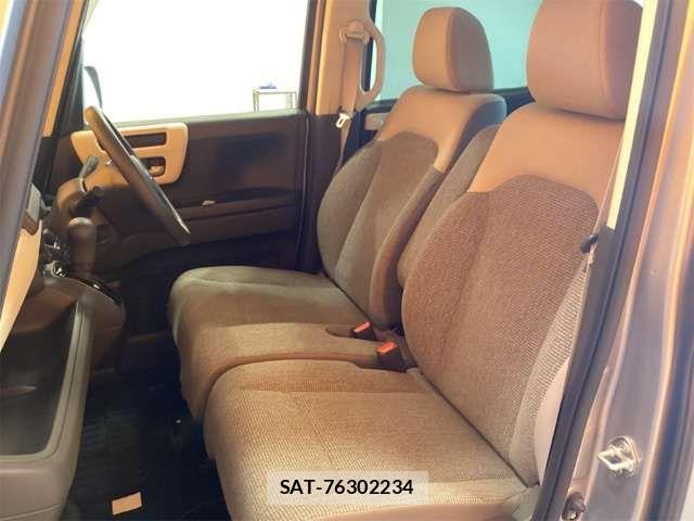 Honda N BOX 2022-02 6909741-11