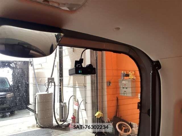 Honda N BOX 2022-02 6909741-19