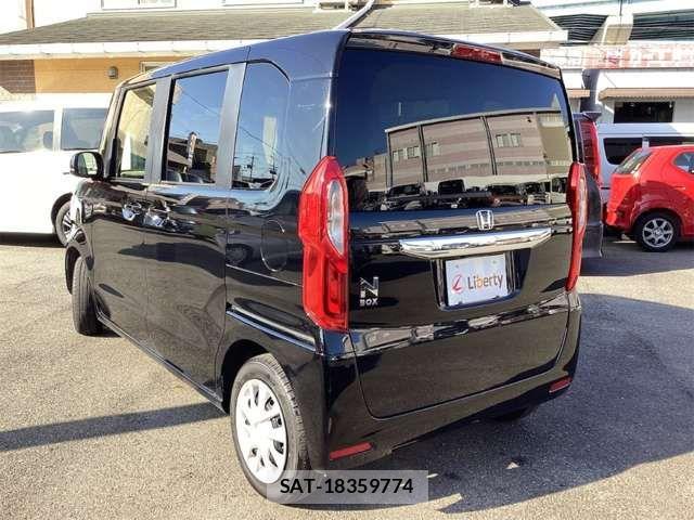 Honda N BOX 2023-01 6909707-11
