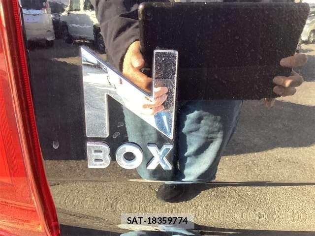 Honda N BOX 2023-01 6909707-12