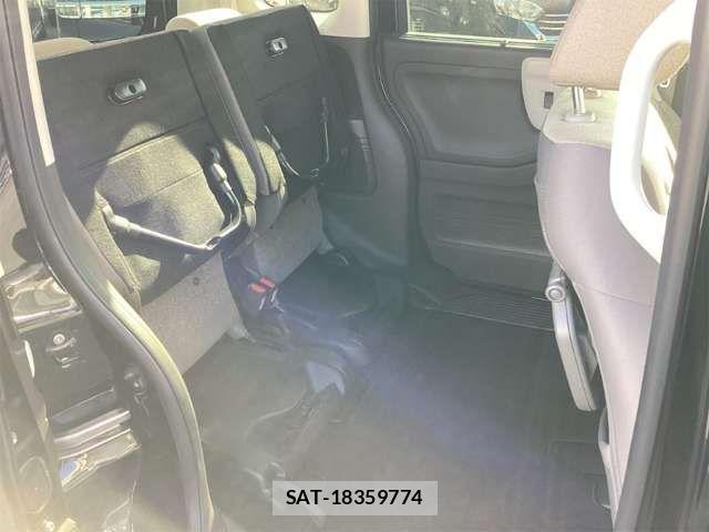 Honda N BOX 2023-01 6909707-16