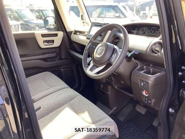 Honda N BOX 2023-01 6909707-18