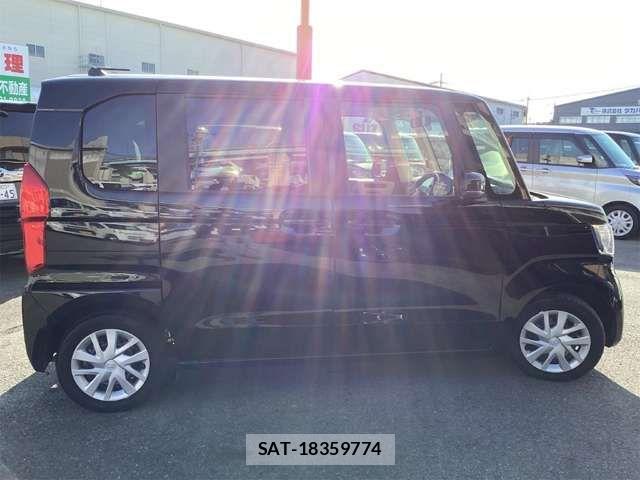 Honda N BOX 2023-01 6909707-8
