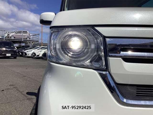 Honda N BOX 2022-03 6909742-18