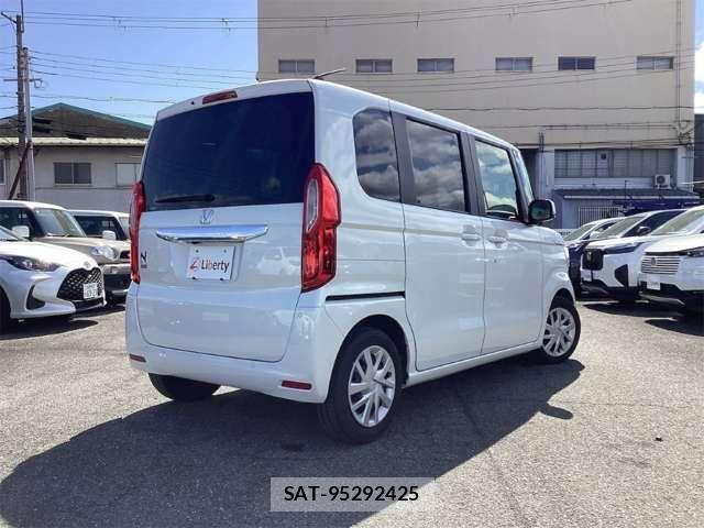 Honda N BOX 2022-03 6909742-4