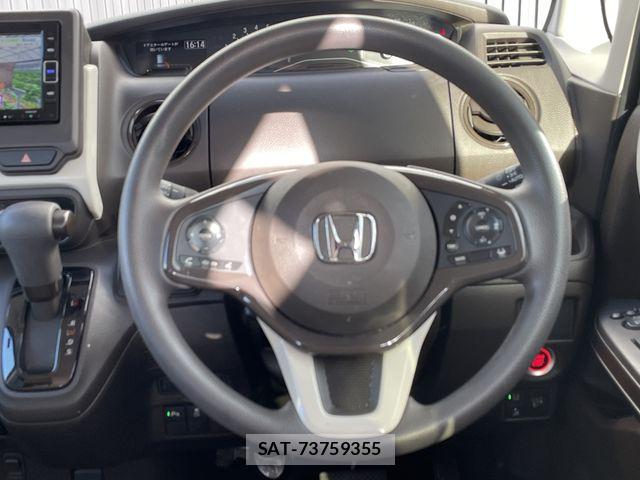 Honda N BOX 2022-02 6909730-15