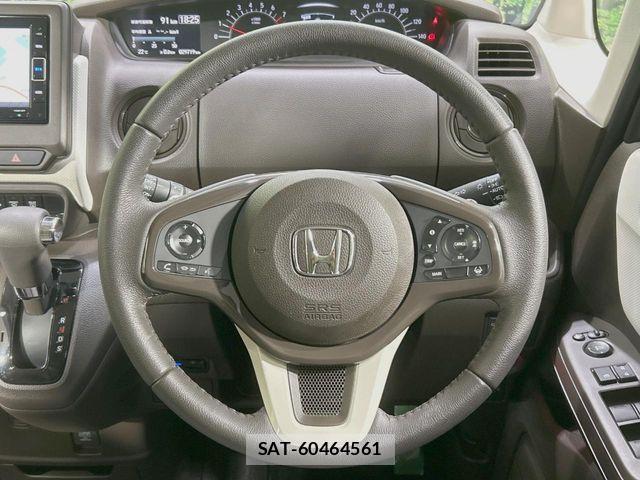 Honda N BOX 2021-05 6909706-11