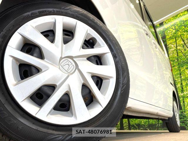 Honda N BOX 2019-06 6909733-12