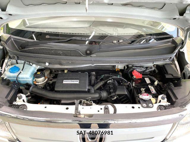 Honda N BOX 2019-06 6909733-17