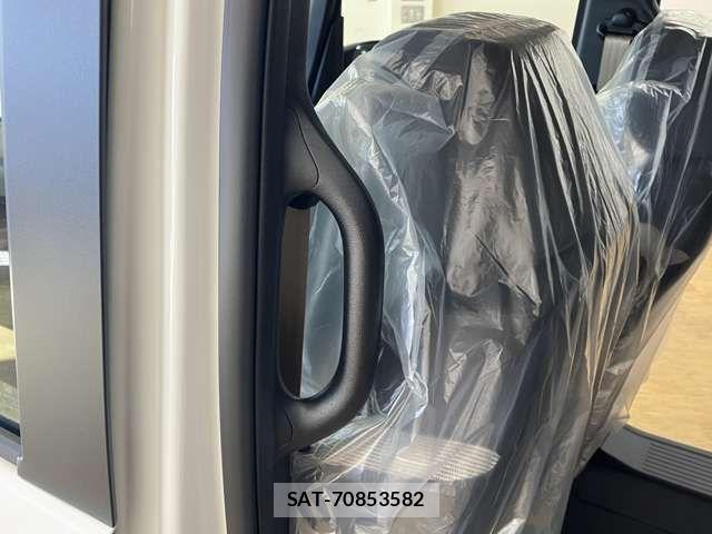 Honda N BOX 2026-01 6909643-17