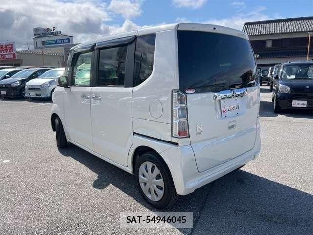 Honda N BOX 2016-11 6909756-9
