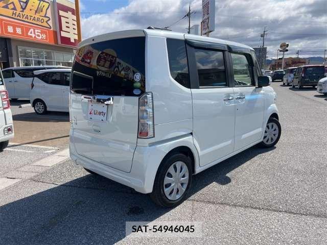 Honda N BOX 2016-11 6909756-7