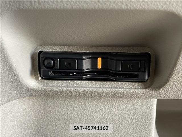 Honda N BOX 2024-05 6909749-19