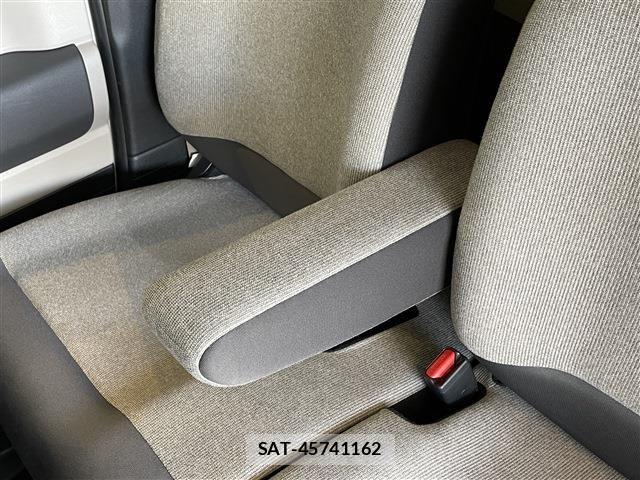 Honda N BOX 2024-05 6909749-25