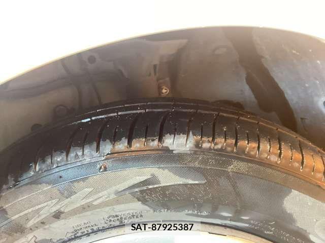 Honda N BOX 2018-02 6909773-14