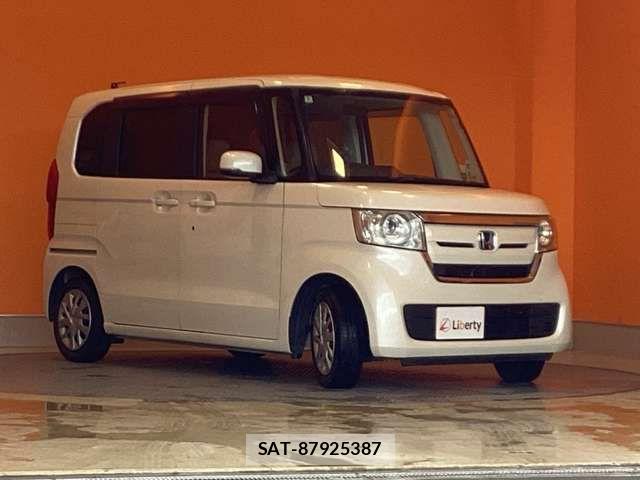 Honda N BOX 2018-02 6909773-8