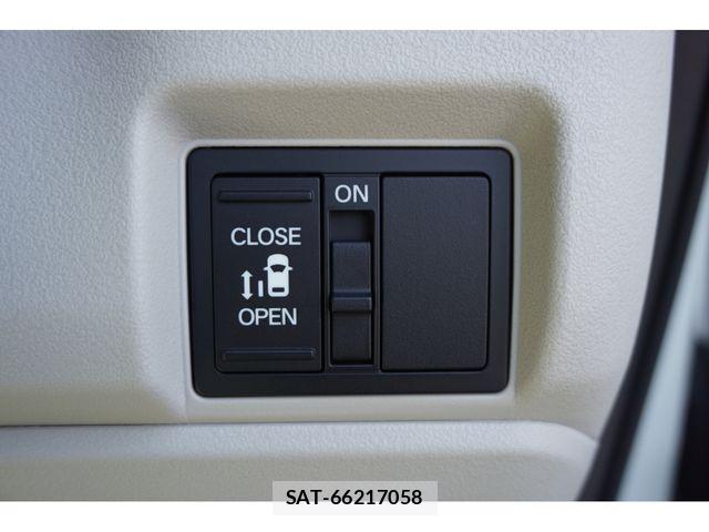 Honda N BOX 2025-07 6996034-23