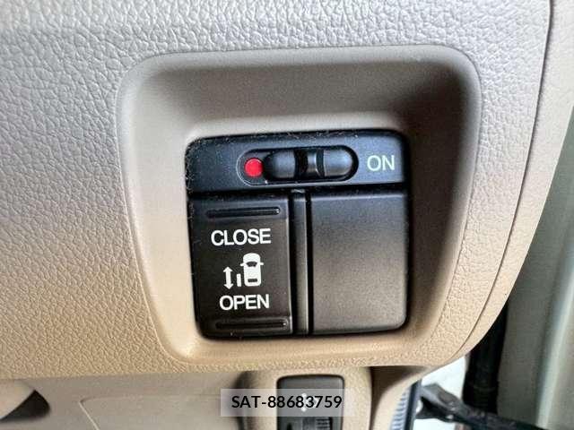 Honda N BOX 2014-03 6996128-29