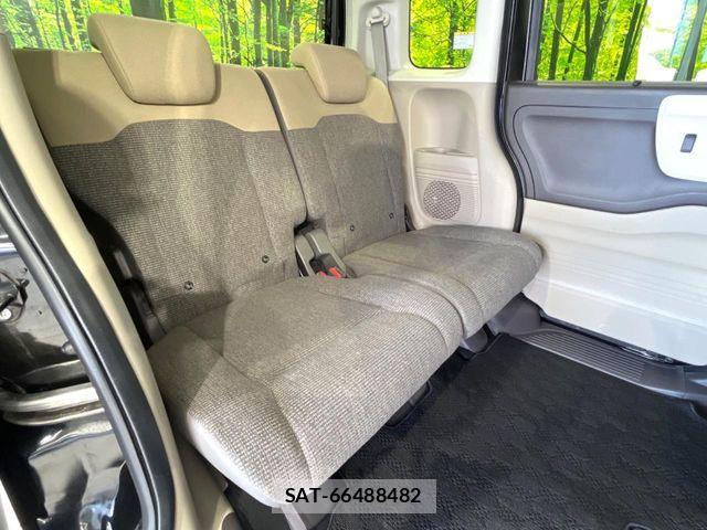 Honda N BOX 2017-10 6996162-8