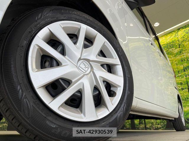 Honda N BOX 2022-04 6996143-12
