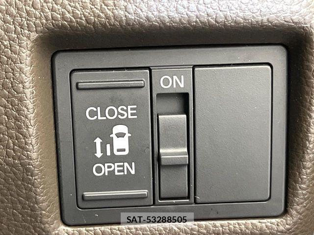 Honda N BOX 2023-04 6996106-6