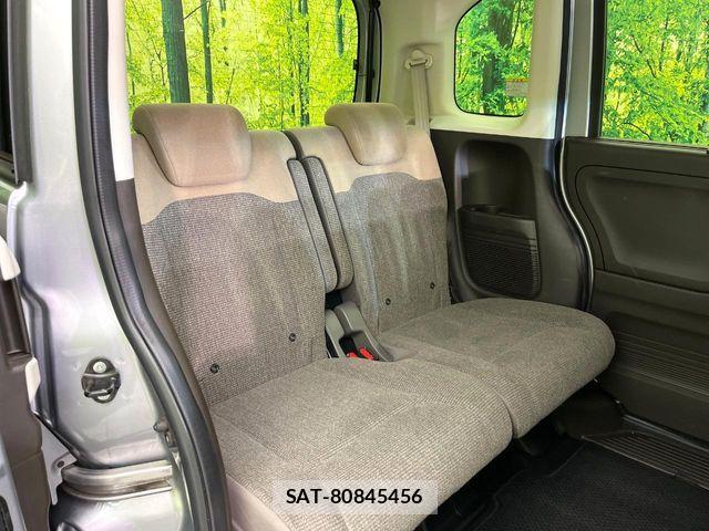 Honda N BOX 2023-04 6996116-9
