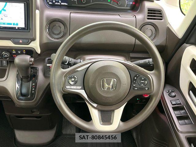Honda N BOX 2023-04 6996116-7