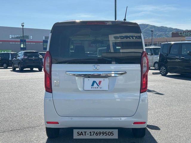 Honda N BOX 2022-03 7020993-16