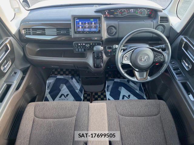 Honda N BOX 2022-03 7020993-1