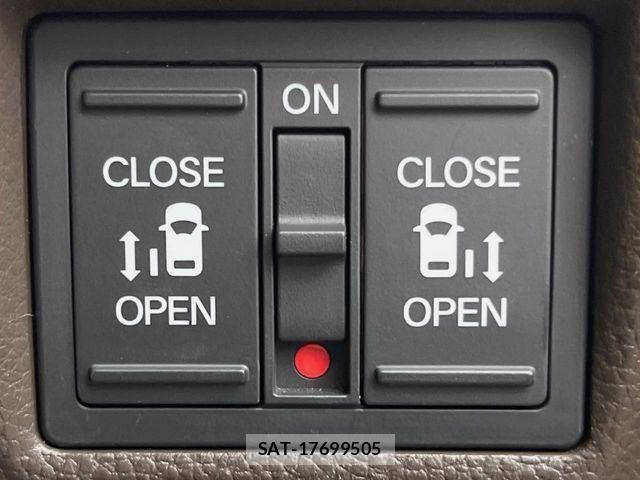 Honda N BOX 2022-03 7020993-5